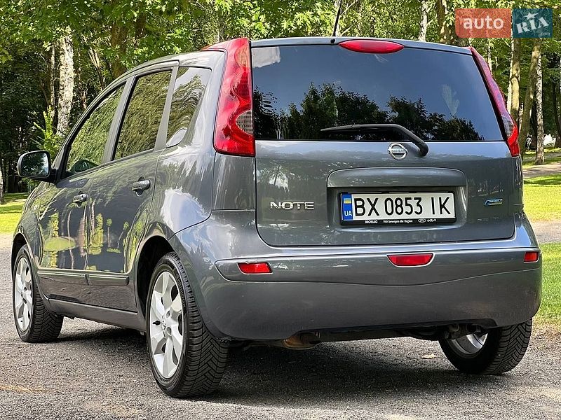 Хэтчбек Nissan Note 2010 в Хмельницком