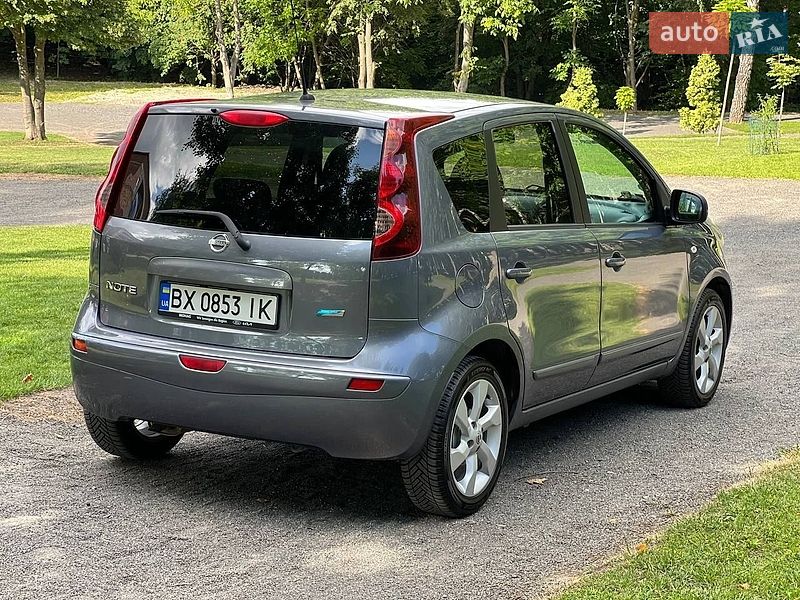Хэтчбек Nissan Note 2010 в Хмельницком