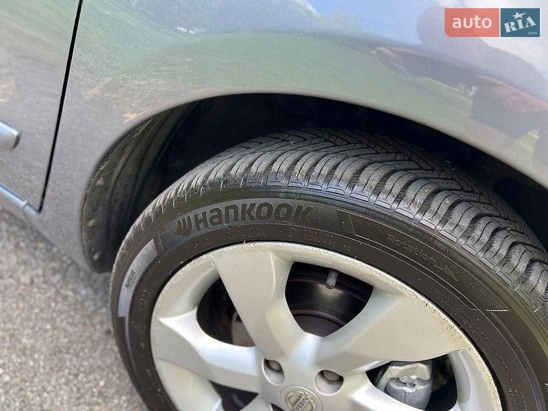 Хэтчбек Nissan Note 2010 в Хмельницком