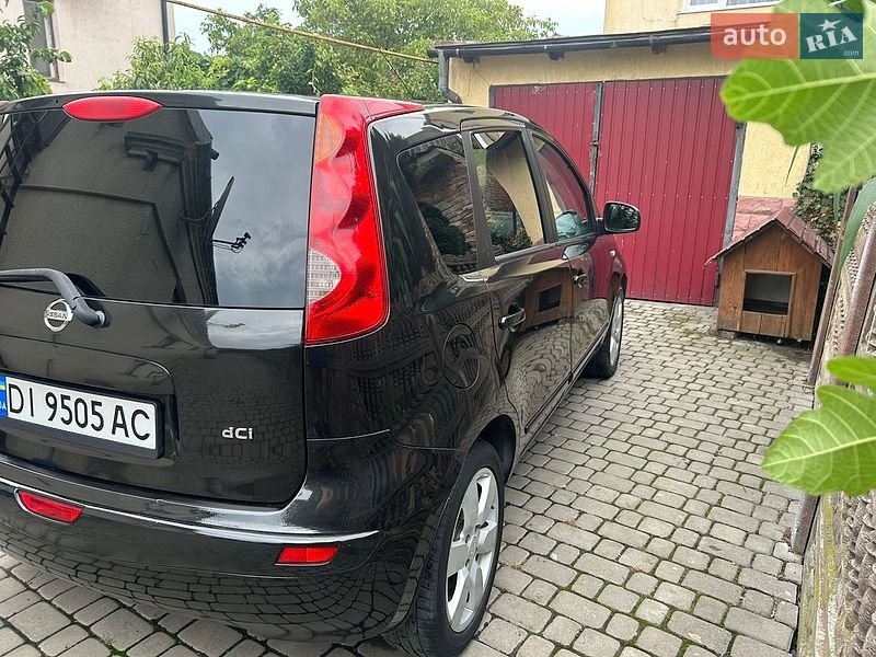 Хетчбек Nissan Note 2006 в Жовкві