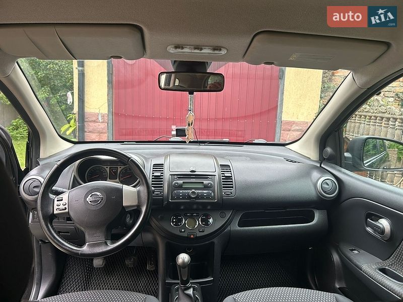 Хетчбек Nissan Note 2006 в Жовкві