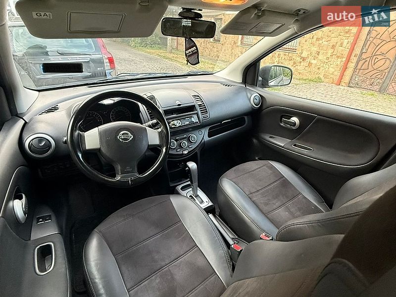 Хэтчбек Nissan Note 2012 в Ужгороде