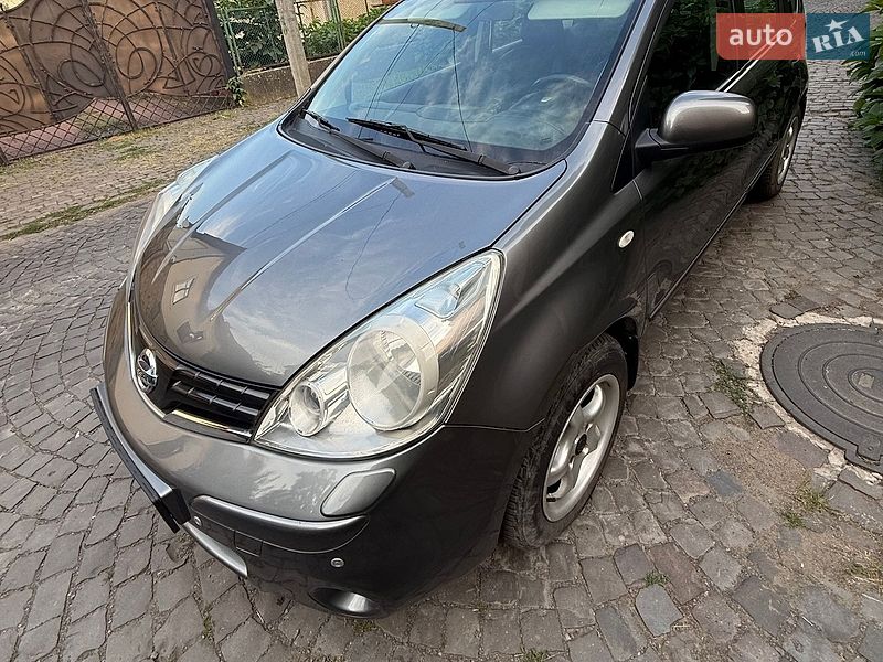 Хэтчбек Nissan Note 2012 в Ужгороде