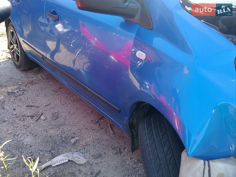 Хэтчбек Nissan Note 2006 в Херсоне