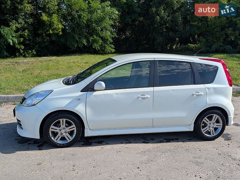 Хетчбек Nissan Note 2011 в Деражні
