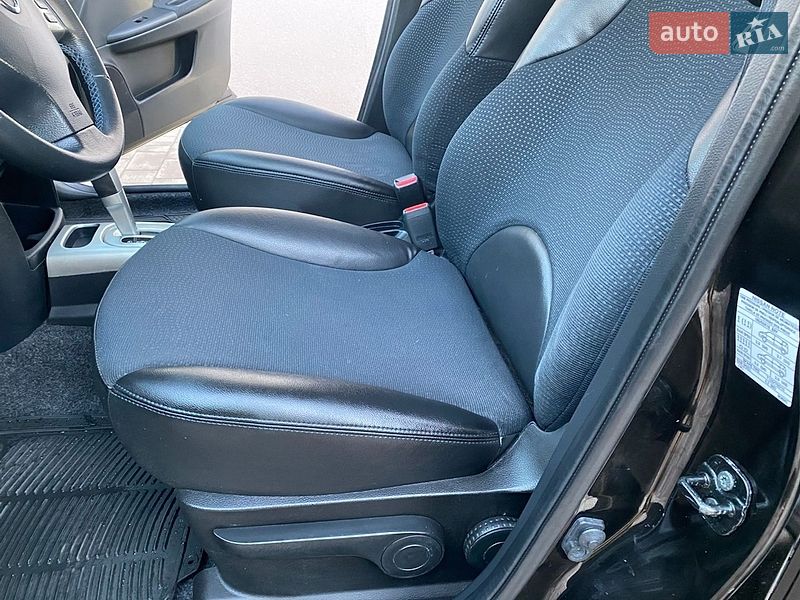 Хетчбек Nissan Note 2012 в Вінниці
