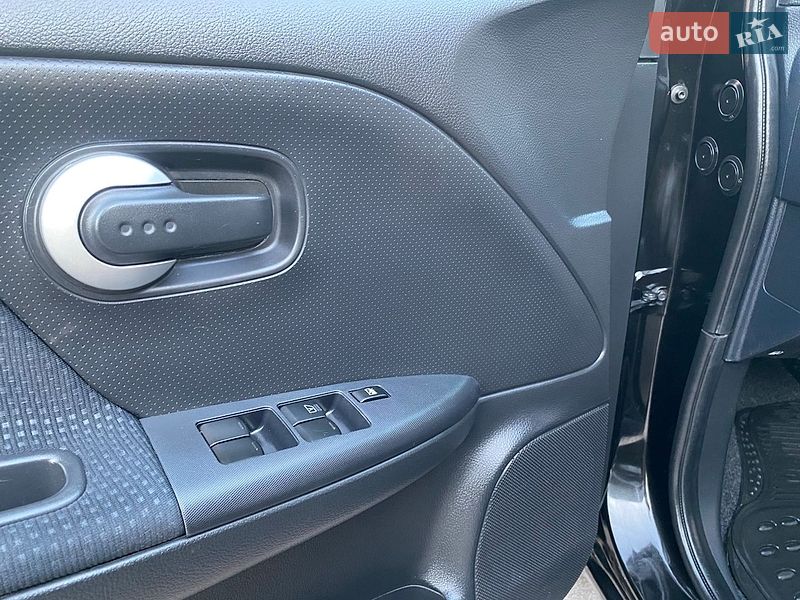 Хетчбек Nissan Note 2012 в Вінниці