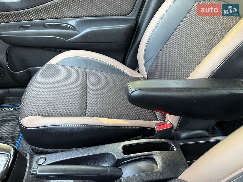 Хэтчбек Nissan Note 2018 в Киеве фото 20 Хэтчбек Nissan Note 2018 в Киеве