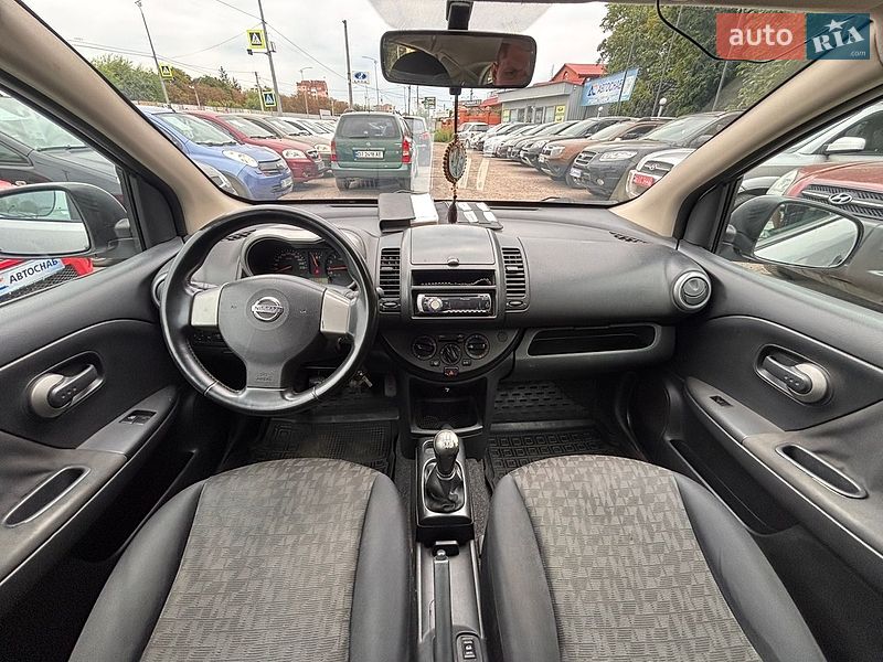 Хэтчбек Nissan Note 2008 в Полтаве