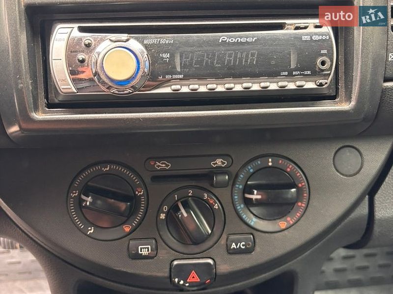 Хэтчбек Nissan Note 2008 в Полтаве