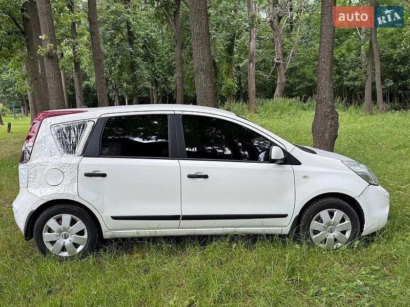 Хетчбек Nissan Note 2012 в Києві