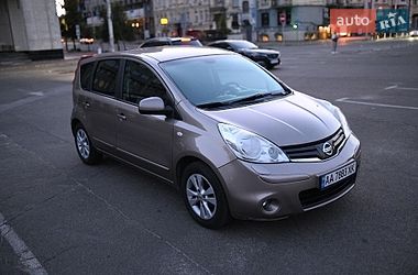 Хэтчбек Nissan Note 2010 в Киеве