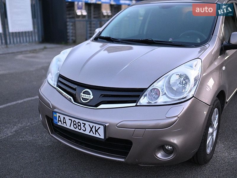 Хэтчбек Nissan Note 2010 в Киеве