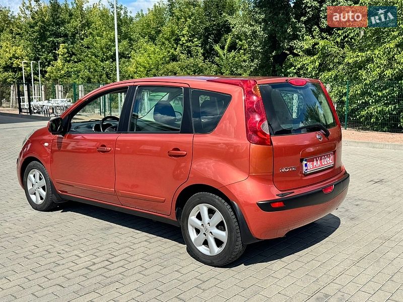 Хетчбек Nissan Note 2006 в Житомирі