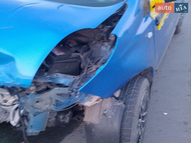 Хэтчбек Nissan Note 2006 в Херсоне