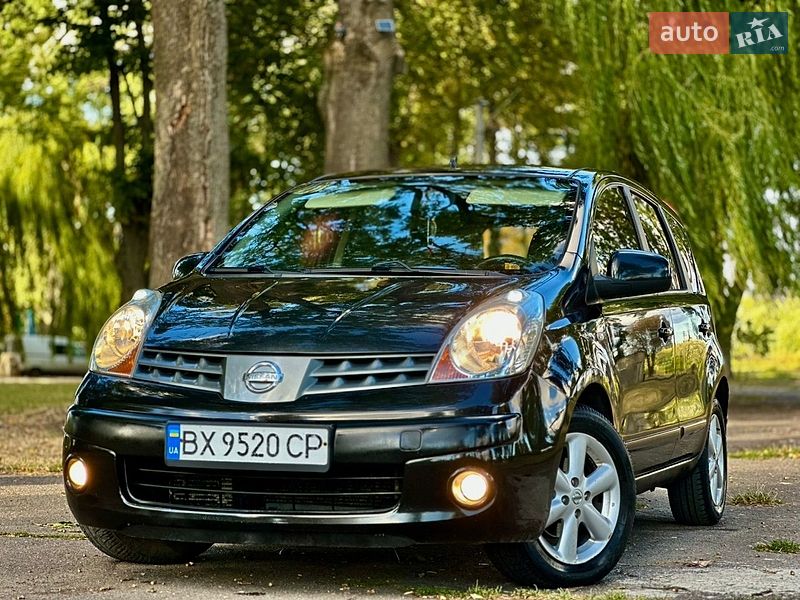 Хэтчбек Nissan Note 2007 в Хмельницком Хэтчбек Nissan Note 2007 в Хмельницком