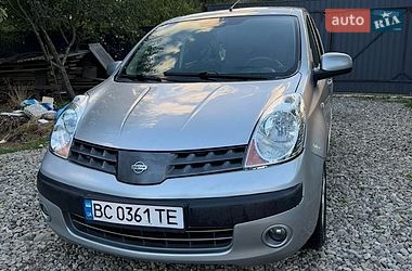 Хэтчбек Nissan Note 2006 в Косове