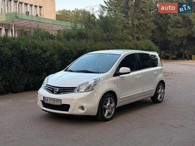 Хетчбек Nissan Note 2012 в Умані