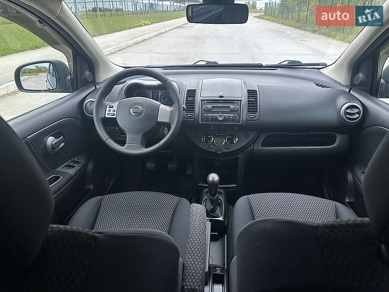 Хэтчбек Nissan Note 2007 в Коростене