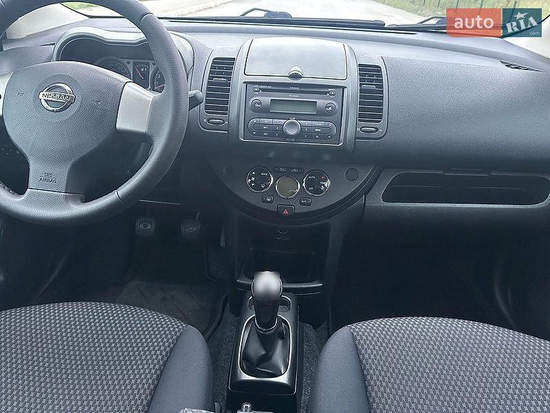Хэтчбек Nissan Note 2007 в Коростене