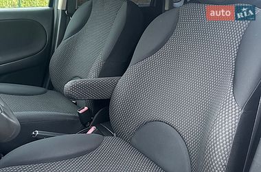 Хэтчбек Nissan Note 2007 в Коростене