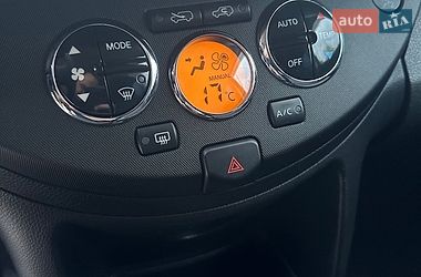 Хэтчбек Nissan Note 2007 в Коростене