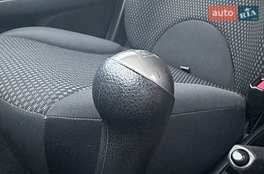 Хэтчбек Nissan Note 2007 в Коростене