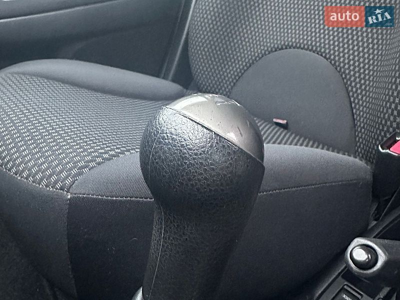 Хэтчбек Nissan Note 2007 в Коростене