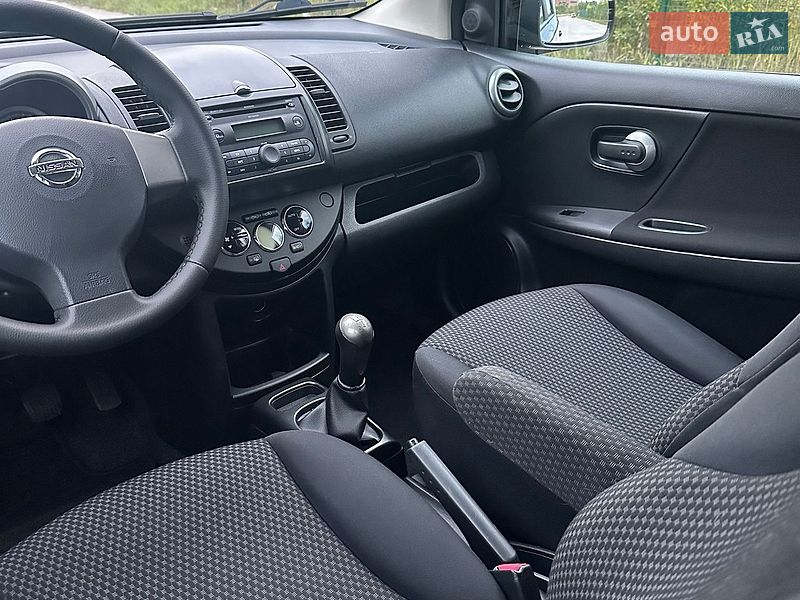 Хэтчбек Nissan Note 2007 в Коростене
