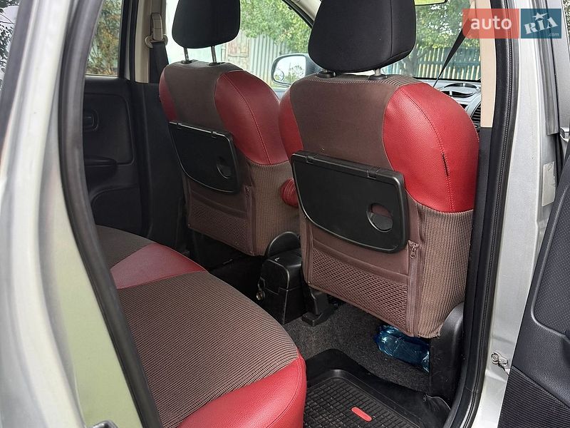 Хэтчбек Nissan Note 2007 в Полтаве
