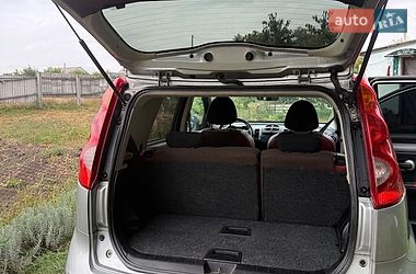 Хэтчбек Nissan Note 2007 в Полтаве