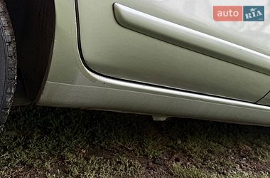 Хэтчбек Nissan Note 2007 в Полтаве