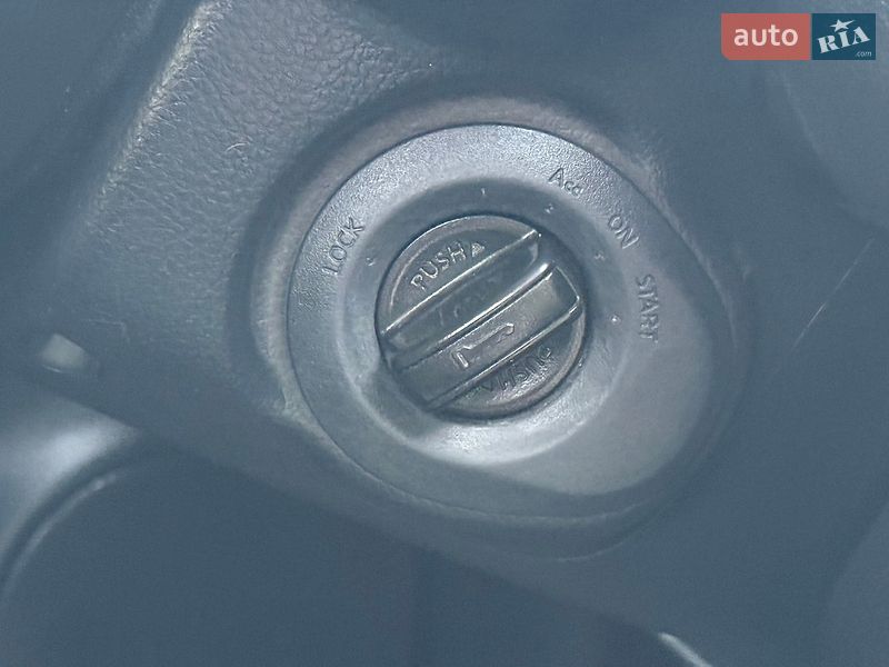 Хэтчбек Nissan Note 2012 в Днепре
