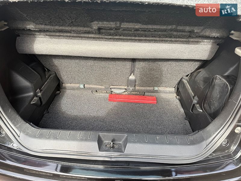 Хэтчбек Nissan Note 2012 в Днепре
