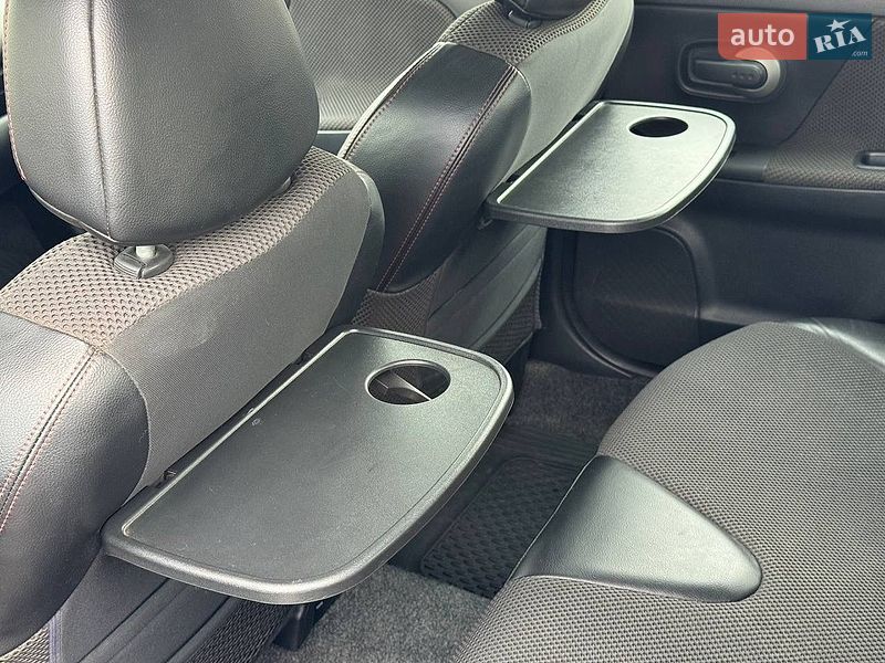 Хэтчбек Nissan Note 2008 в Днепре
