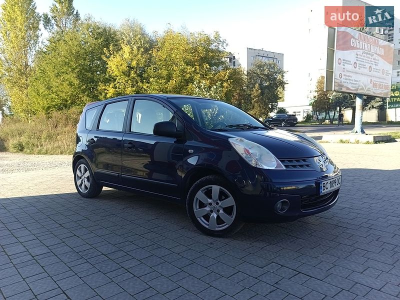 Хэтчбек Nissan Note 2008 в Дрогобыче