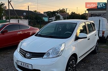 Хэтчбек Nissan Note 2011 в Кобеляках