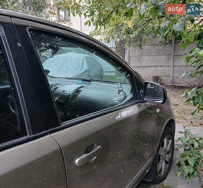 Хетчбек Nissan Note 2007 в Києві фото 14 Хетчбек Nissan Note 2007 в Києві