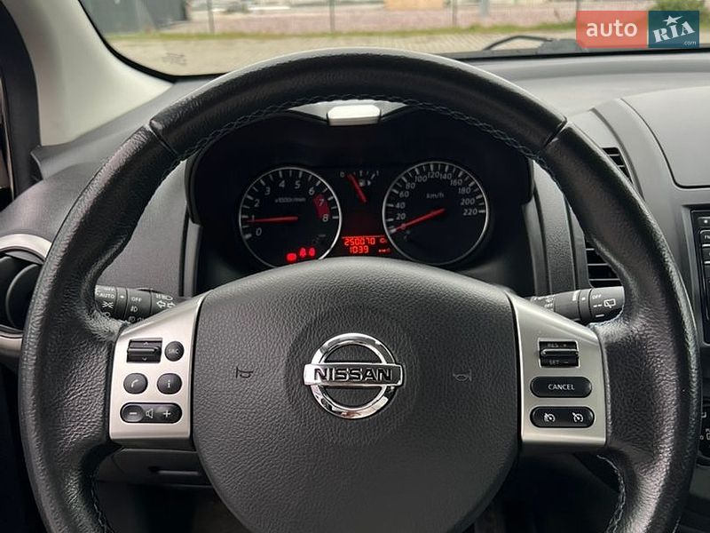 Хетчбек Nissan Note 2012 в Луцьку