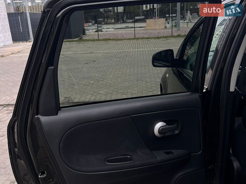 Хетчбек Nissan Note 2012 в Луцьку