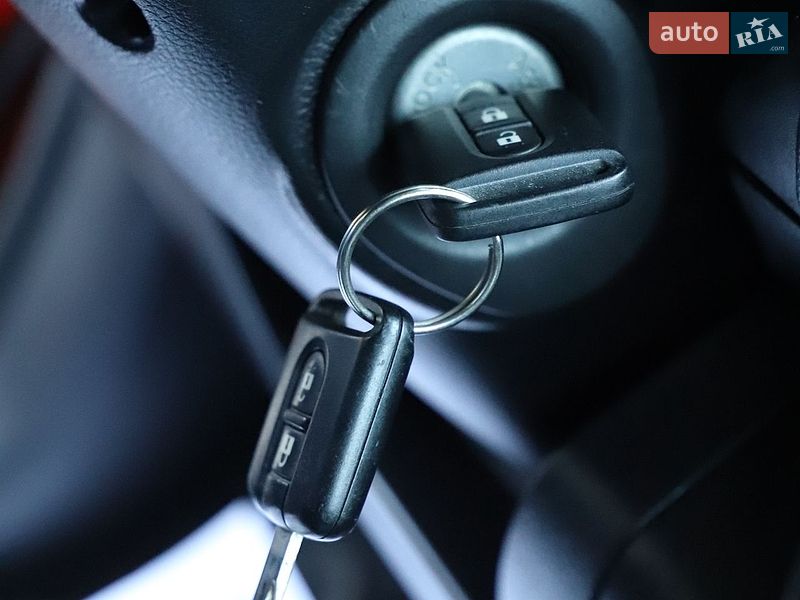 Хетчбек Nissan Note 2008 в Трускавці