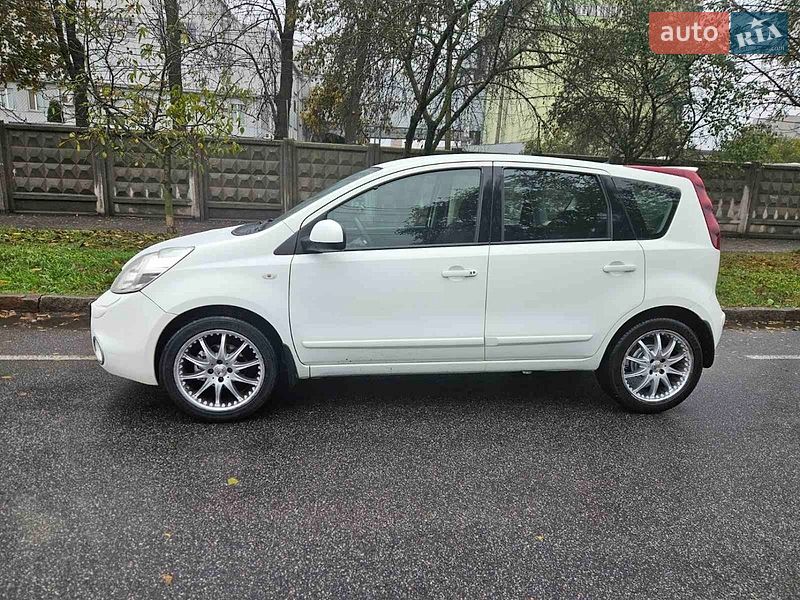Хетчбек Nissan Note 2013 в Вінниці