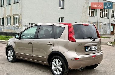 Хэтчбек Nissan Note 2008 в Ровно