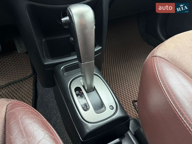 Хэтчбек Nissan Note 2008 в Ровно