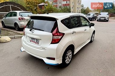 Хэтчбек Nissan Note 2016 в Киеве