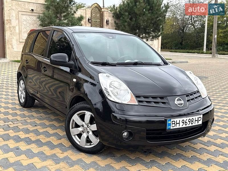 Хэтчбек Nissan Note 2008 в Одессе