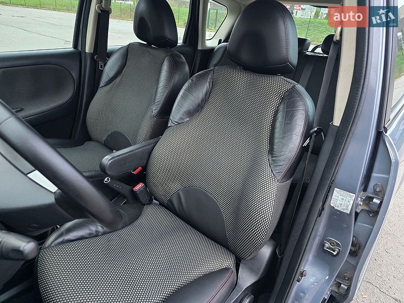 Хэтчбек Nissan Note 2008 в Хмельницком