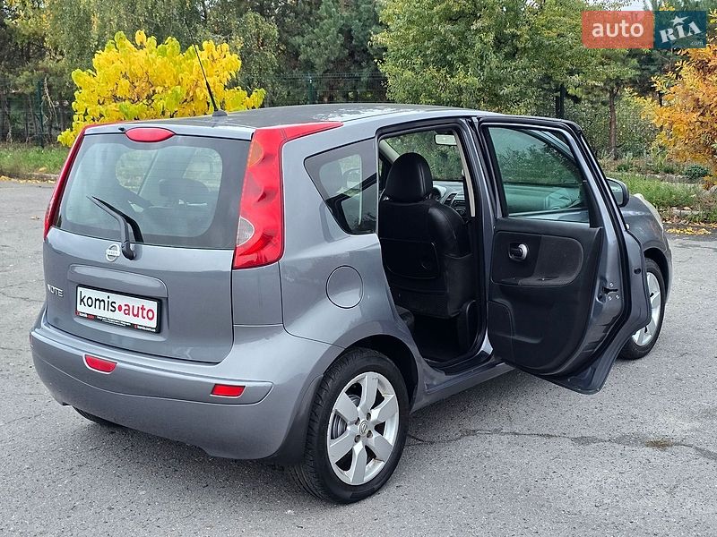 Хэтчбек Nissan Note 2008 в Хмельницком