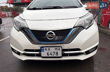 Хэтчбек Nissan Note 2017 в Киеве