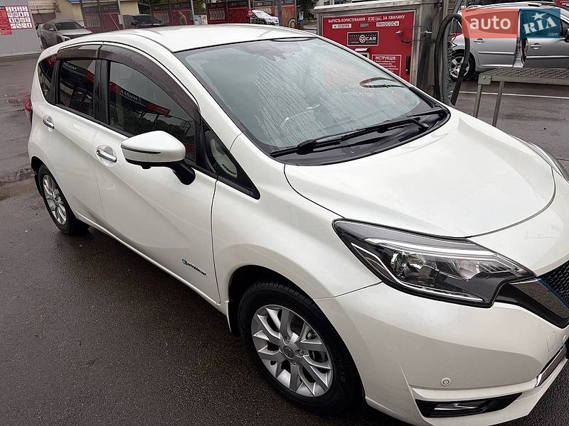 Хетчбек Nissan Note 2017 в Києві фото 2 Хетчбек Nissan Note 2017 в Києві